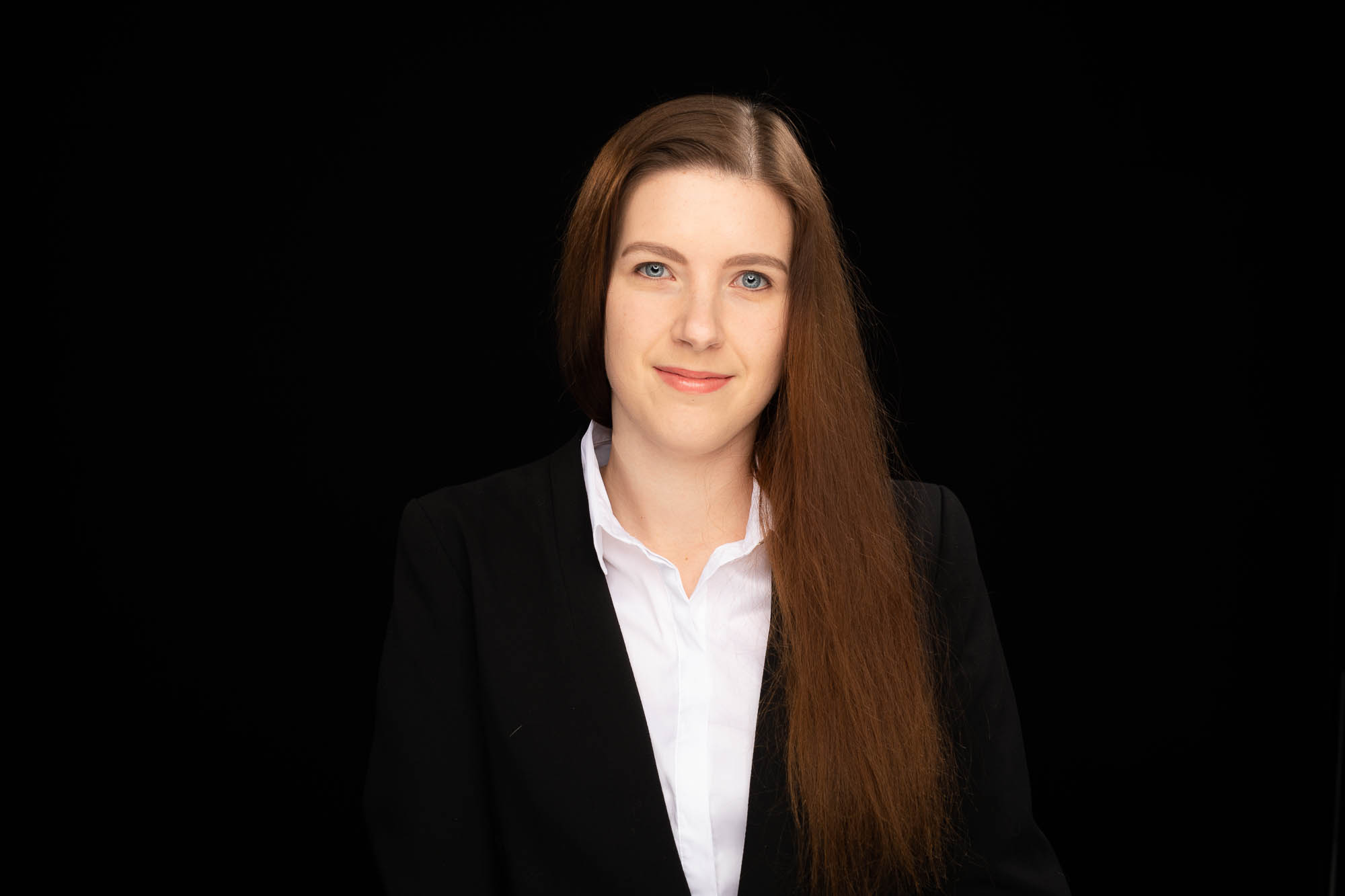 Export x3 Headshots Romina 202001116 Capture 2